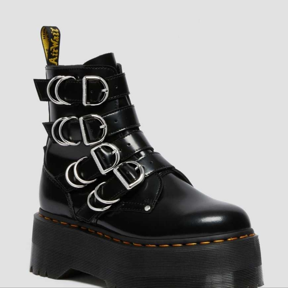 Dr. Martens Jadon Max Hardware (HDW) boots US Women's 9